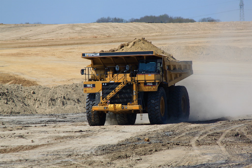 Caterpillar haul truck, Luminant Energy Kosse lignite mine… Flickr