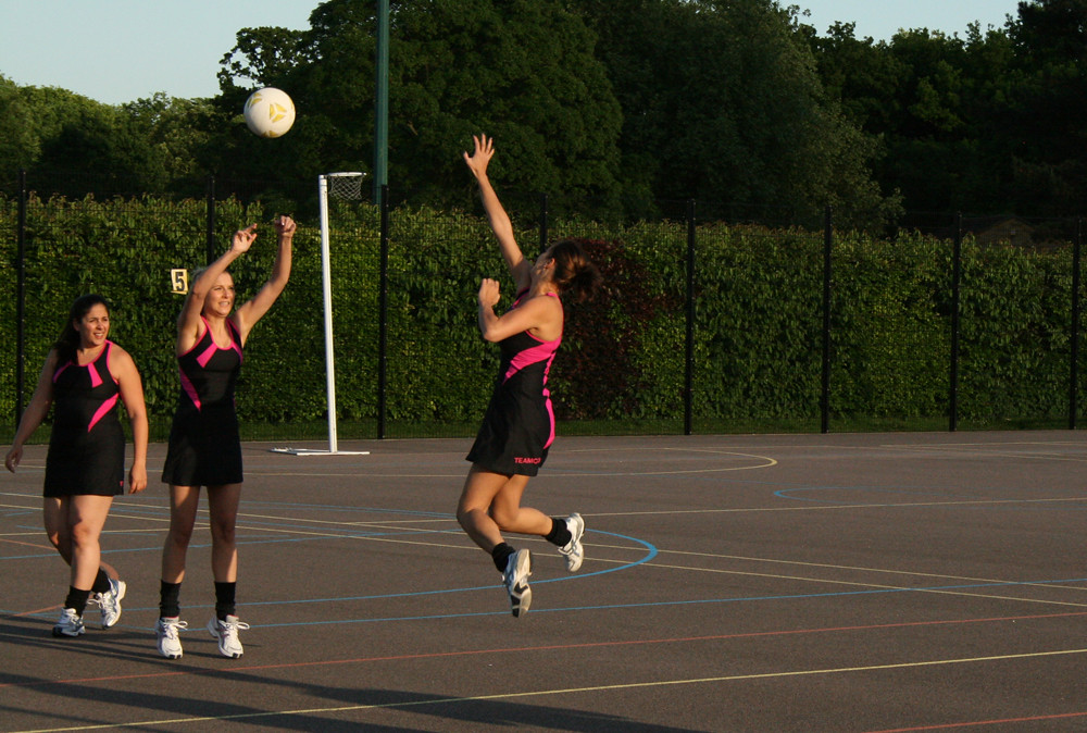 netball training Team Colours own netball team training th… Flickr