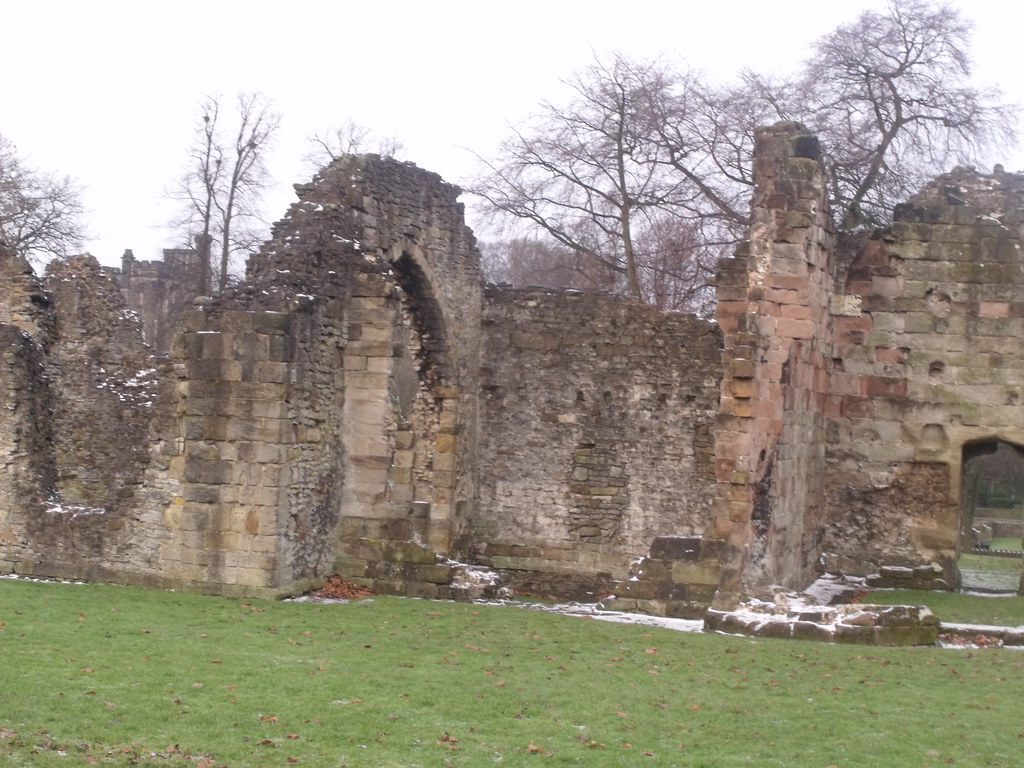 Priory Park, Dudley Dudley Priory ruins One of the main … Flickr