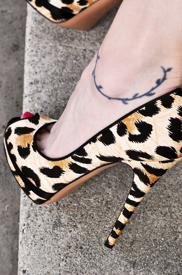 feet + shoes + leopard print platforms Flickr