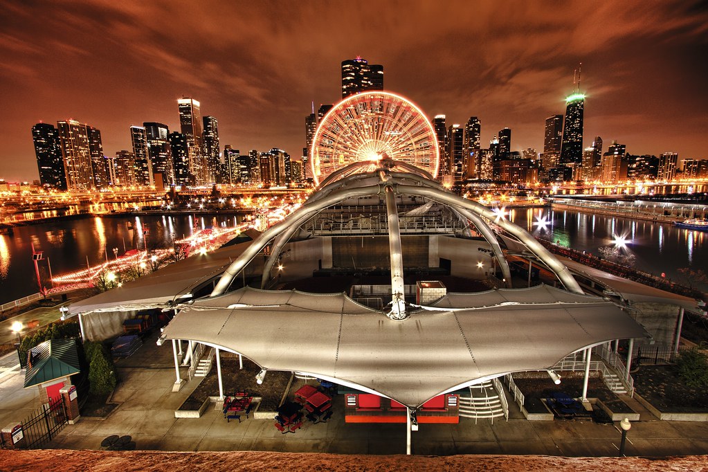 Crash Landing in Chicago? From the Navy Pier parking deck … Flickr