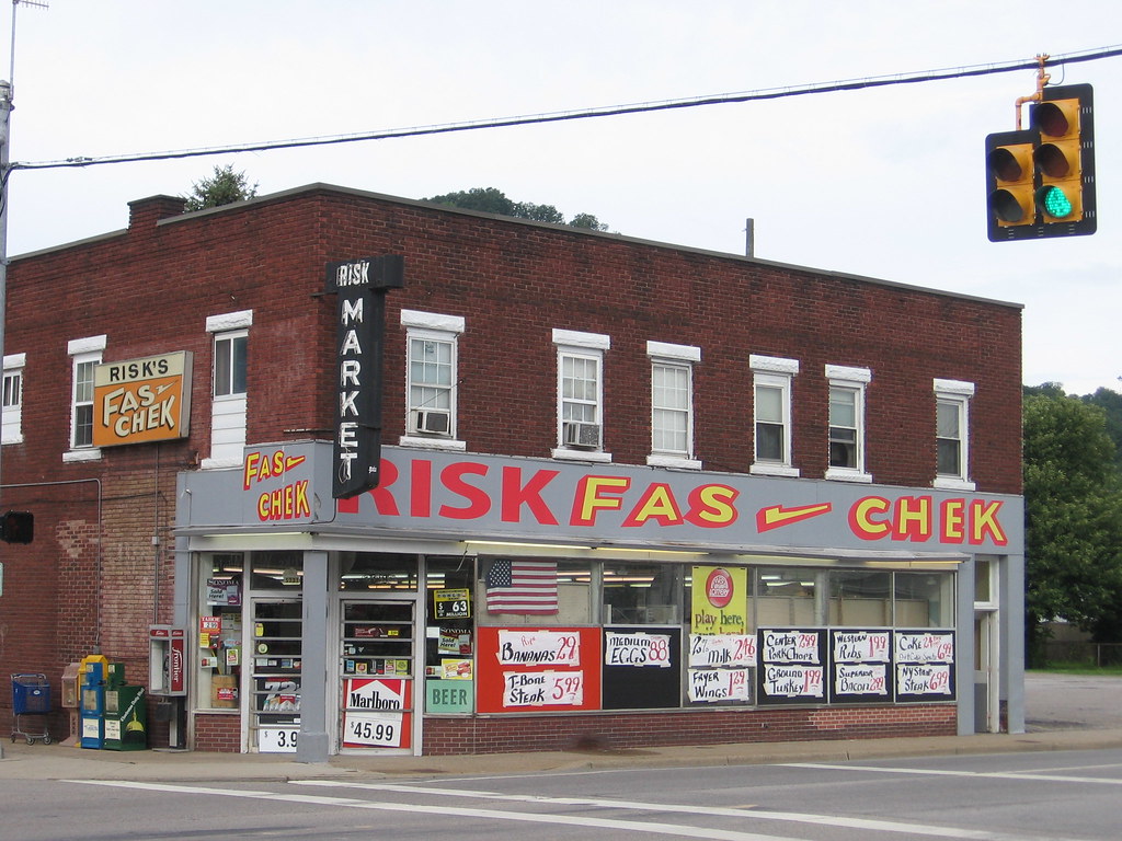 Risk FasChek Market (Charleston, WV) An old urbanstyle s… Flickr