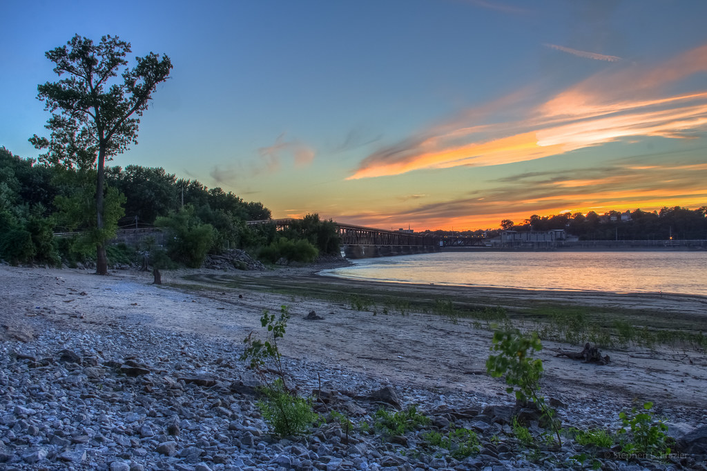 On the Banks of the Mississippi River Looking for Steve Fr… Flickr