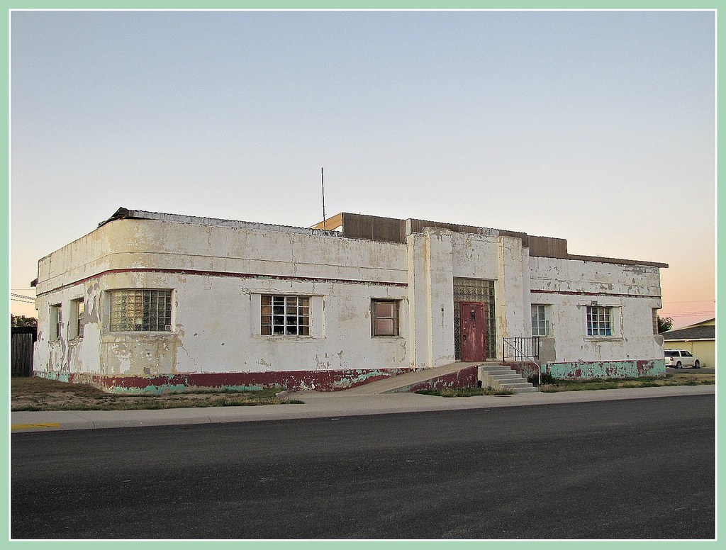 Interesting architecture in Cheyenne Wells Some subtle art… Flickr