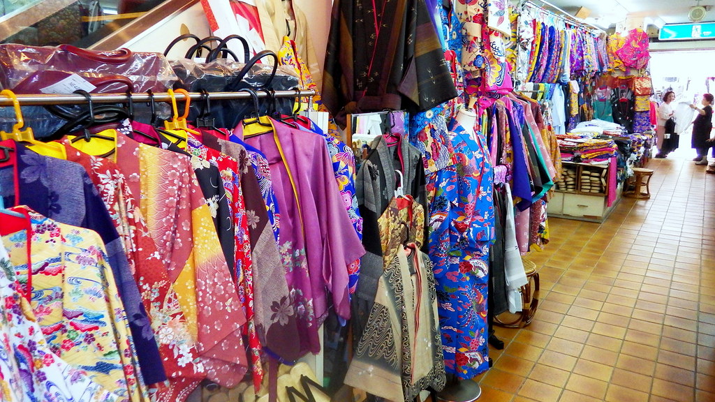 KIMONO SHOPPING in OKINAWA, JAPAN to Okinawa, Japa… Flickr