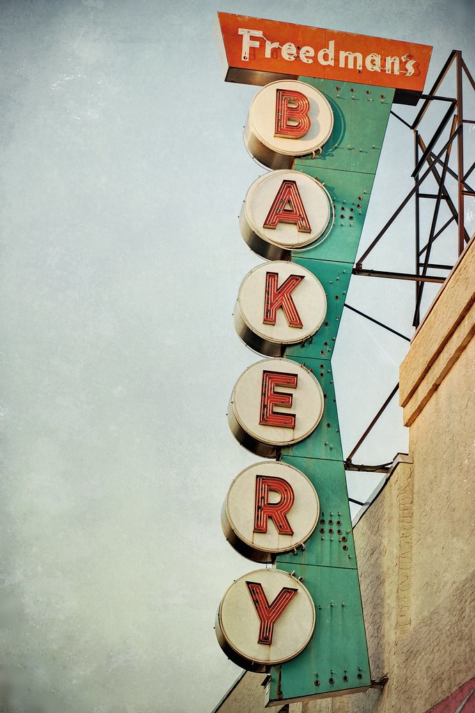 Freedman's Bakery Belmar, New Jersey Looks better on Black… Flickr