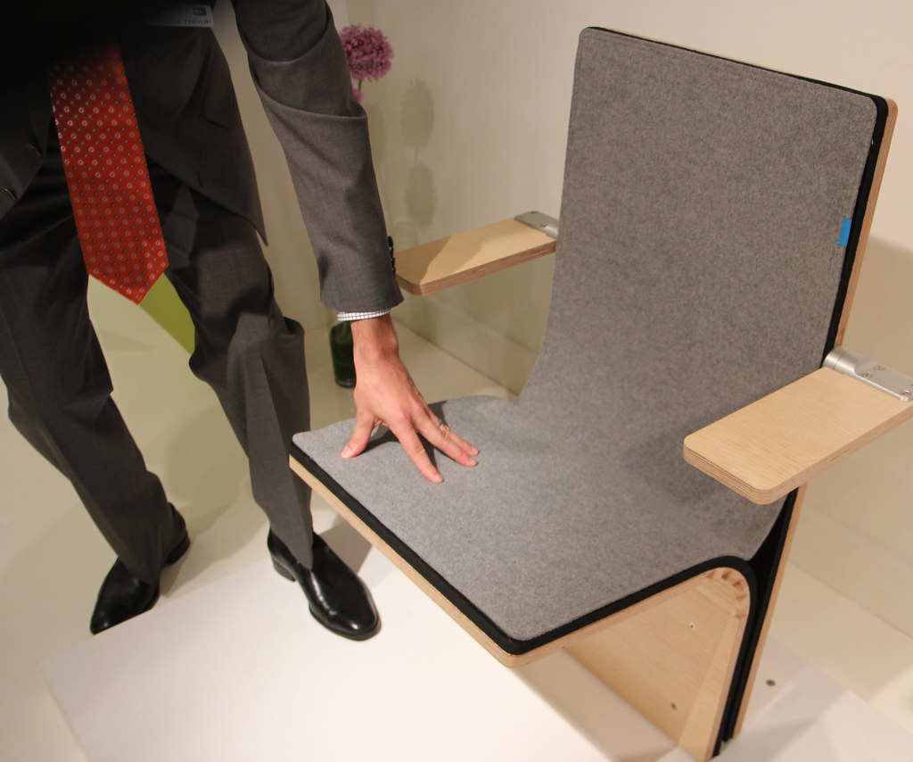 Sedia Systems Jump Seat, originally design by Ziba and fea… Flickr