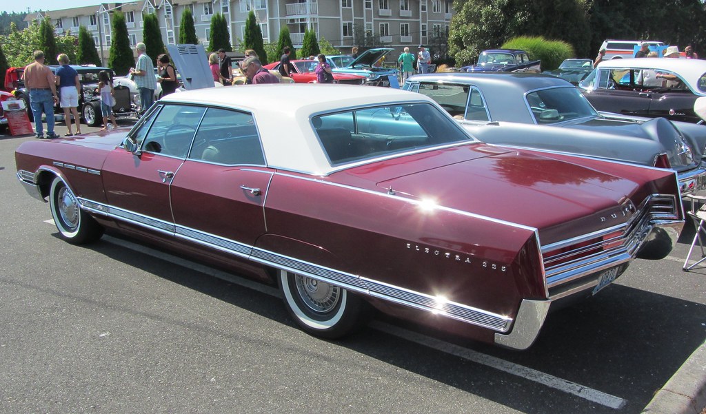1965 Buick Electra 225 Car and Boat show in LaConner, Wash… Flickr