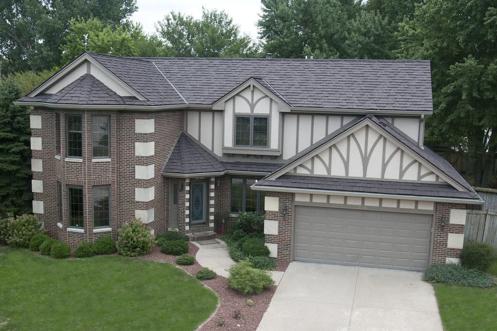 Urbandale, IA Residence EcoStar product used Seneca Shake… Flickr