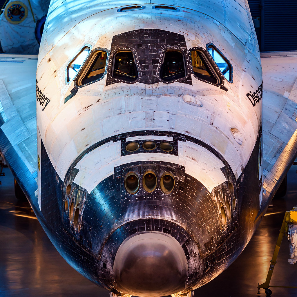 Forward control thrusters Space Shuttle Discovery It's p… Flickr