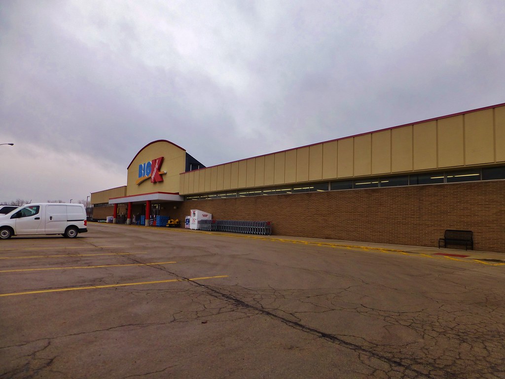 Kmart Fostoria, Ohio This store was originally a W.T. Gran… Flickr