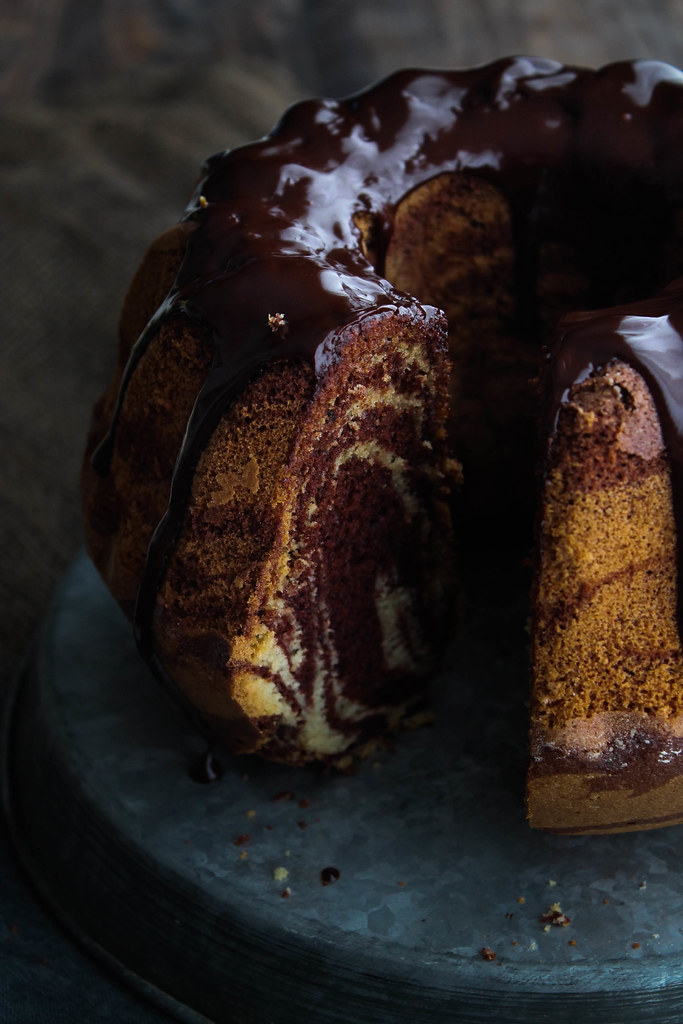 Gâteau marbré au chocolat {sans lait} aime & mange