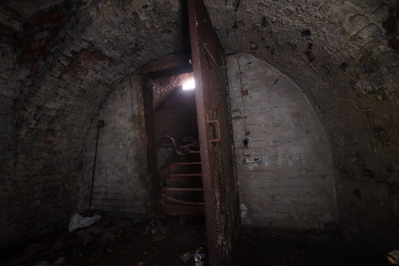 Cannington Shaw no.7 bottle shop, St. Helens Dec 2015 (PIC HEAVY