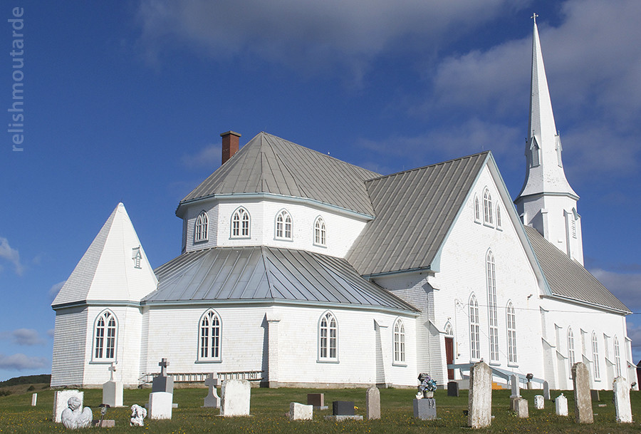 Église StPierredelaVernière Étang du Nord, Îles de la … Flickr
