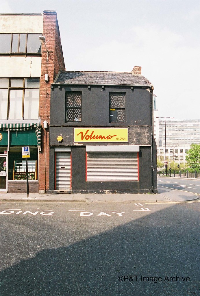 RECORD SHOPS Shops etc that sell "VINYL" records (plus record shops