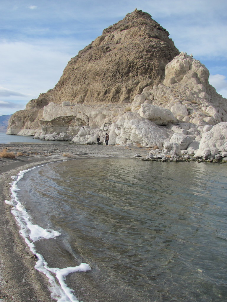 Pyramid Lake Nixon Nevada. Chili and Jake rocor Flickr