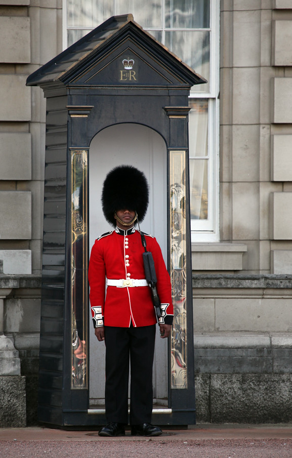 Buckingham Palace Guard Duty they are changing the guar… Flickr