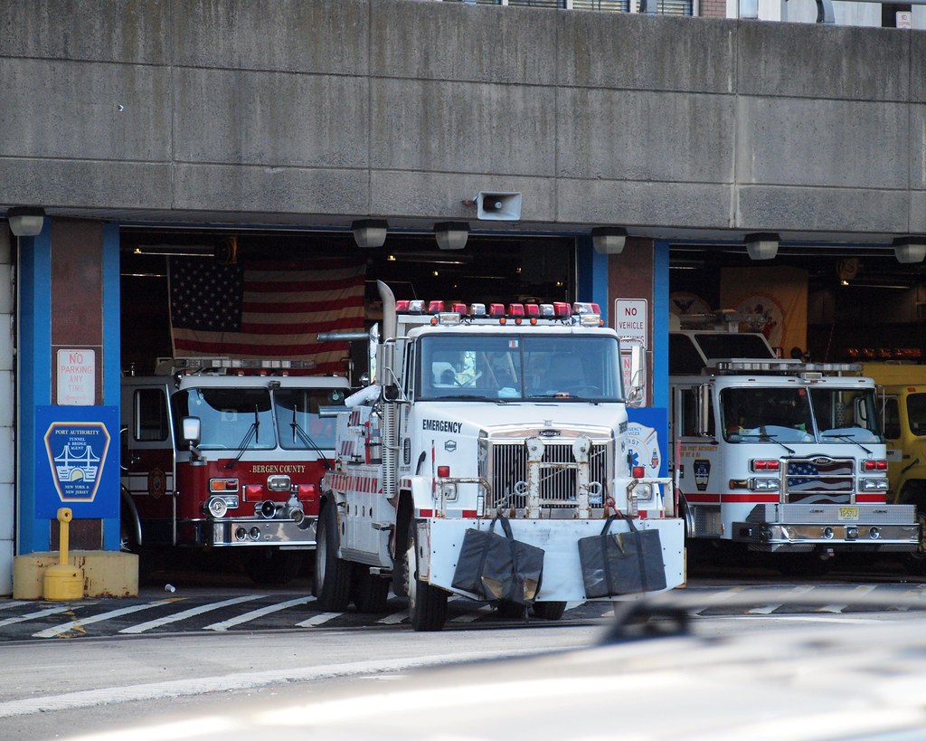 Port Authority Emergency Trucks, Washington Bridge,… Flickr