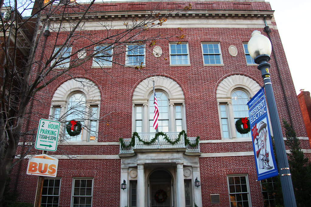 Woodrow Wilson House exterior front 02 20111204 Flickr