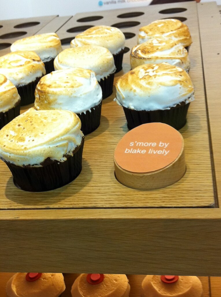 Blake Lively s'mores cupcakes, Sprinkles NYC See Cupcakes … Flickr