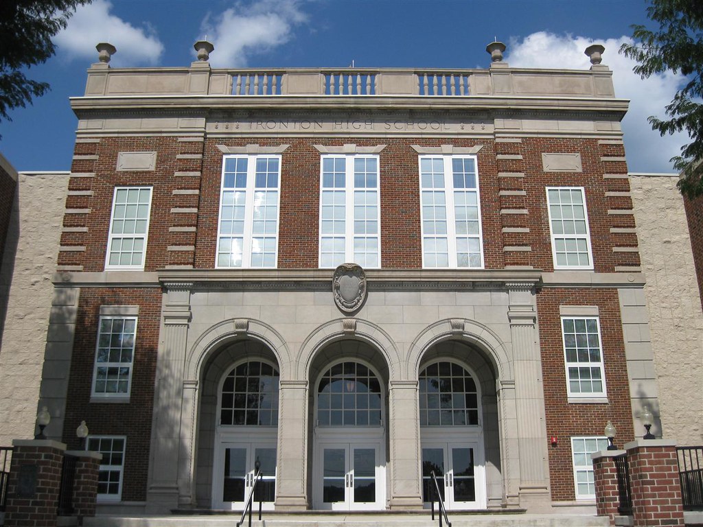 080710 Ironton High SchoolIronton, Ohio (3) Aaron Turner Flickr