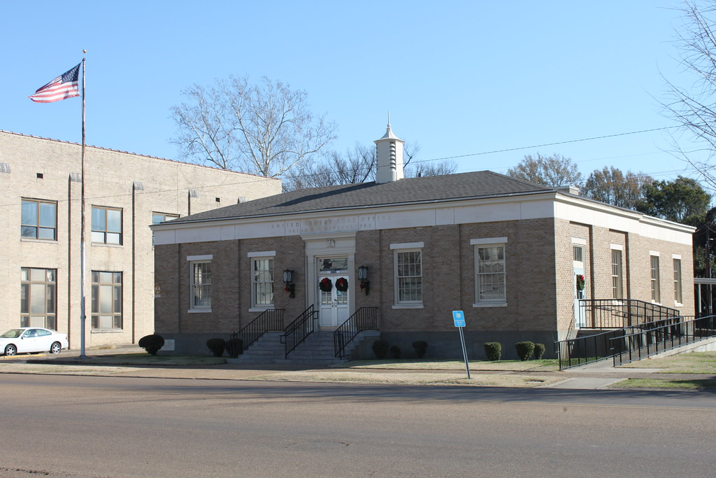 Leland, MS 38756 Leland is one of several Delta towns with… Flickr