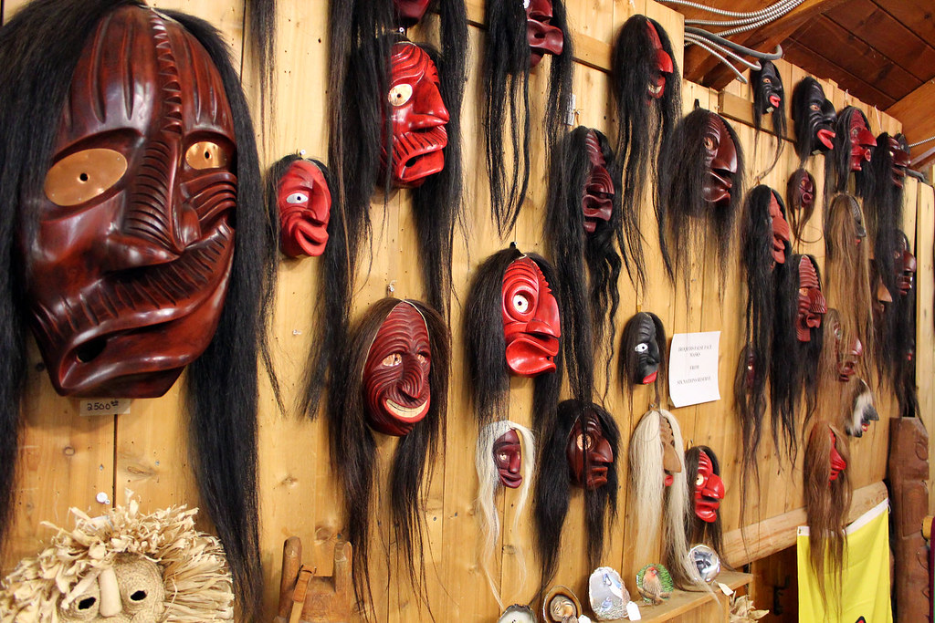 Whetung Ojibwa Crafts and Art Gallery, Curve Lake, Ontario… Flickr
