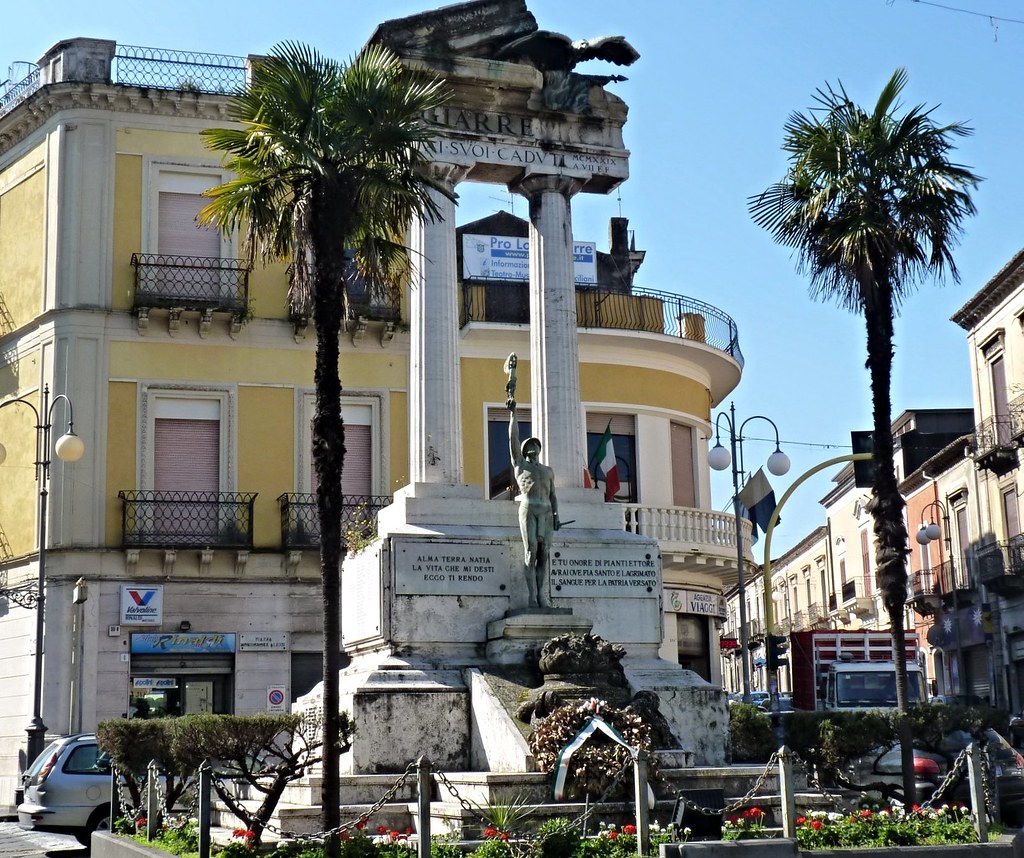 Giarre (Ct) Il Monumento ai Caduti Giarre is an Italian … Flickr