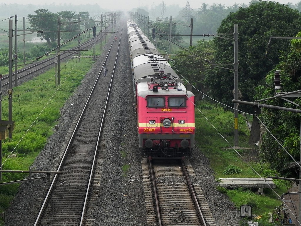 Peaceful Poorva Express Journey Connects NorthEast Region in Shortest