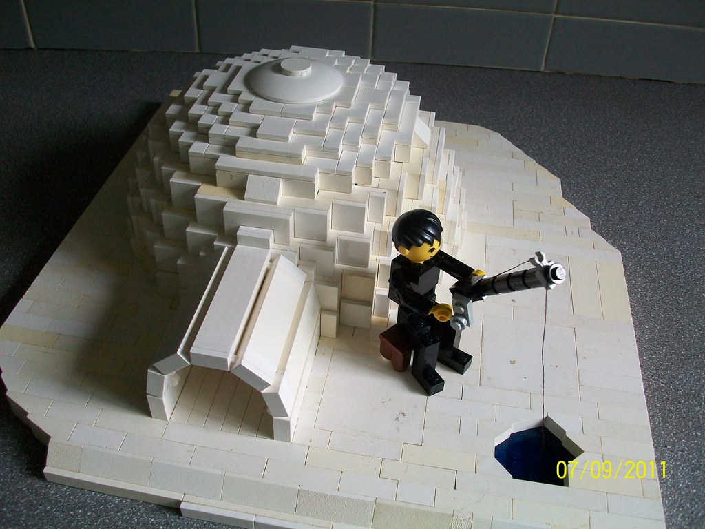 Lego Igloo Nearly all my white tiles are in this picture..… Flickr