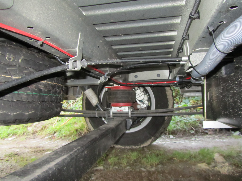 Peugeot Boxer rear suspension with AlKo airtop suspension… Flickr