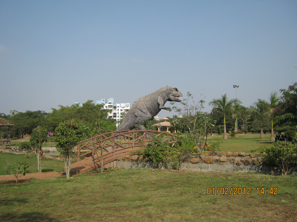 Dinosaur Park Jijamata Udyan, near DarodeJog Properties