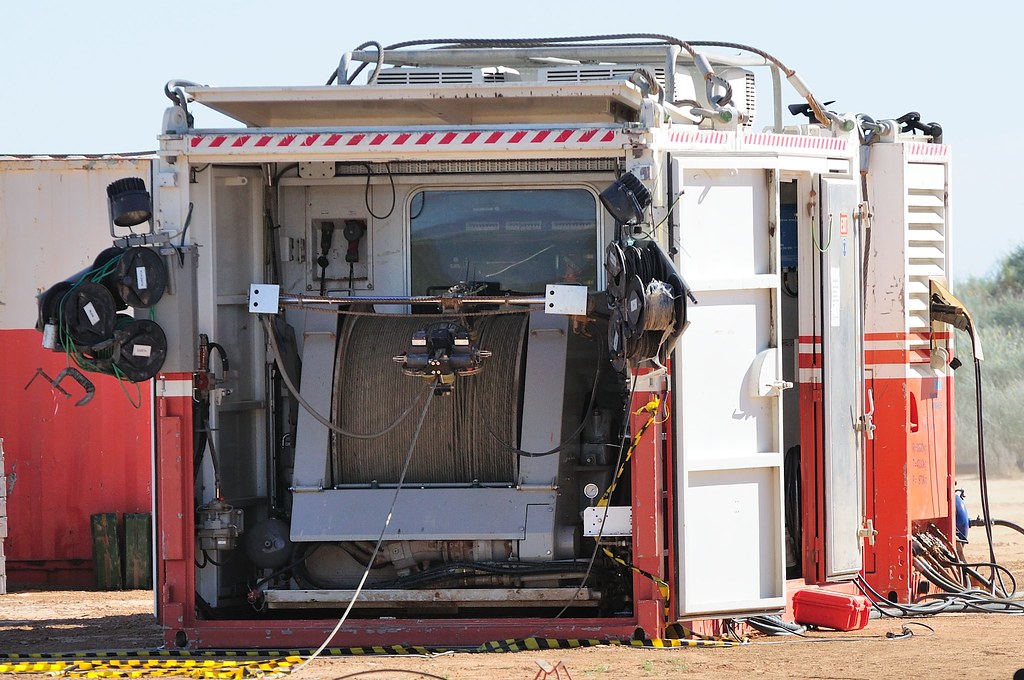 Offshore wireline unit Baker Hughes wireline unit at Moom… Flickr