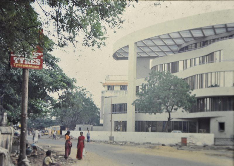 MRFHQChennaiCharlesCorrea008 MRF Corporate Office, Che… Flickr