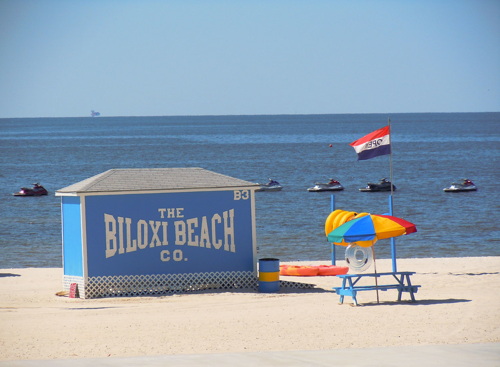 Biloxi Beach No one on the beach this morning because of l… Flickr