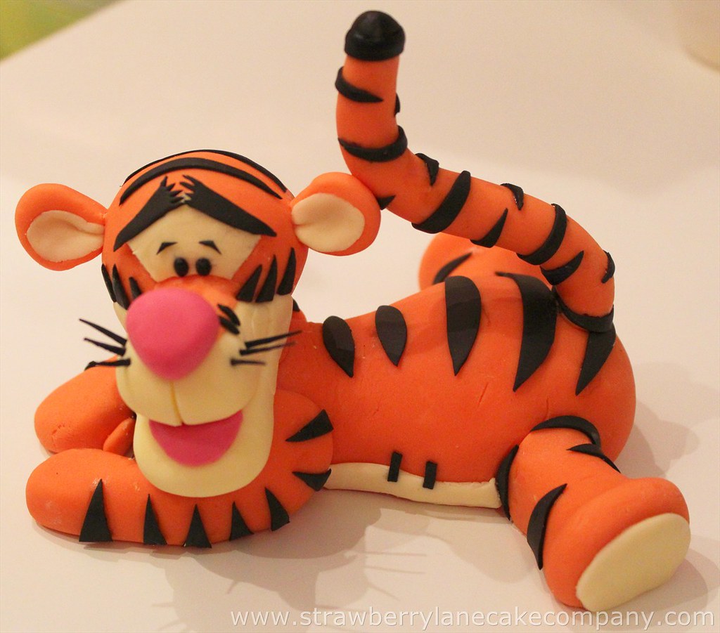 Tigger Cake Topper Made to go on a Winnie the Pooh themed … Flickr