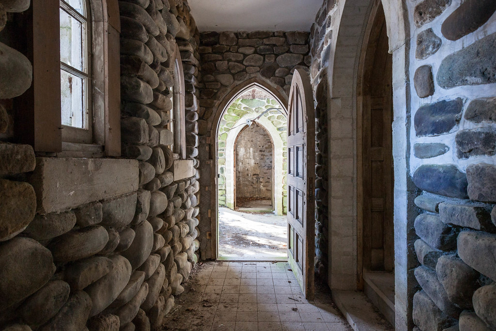 Dundas Castle Roscoe, NY 2012, Feb 22.jpg Blogged Sébastien