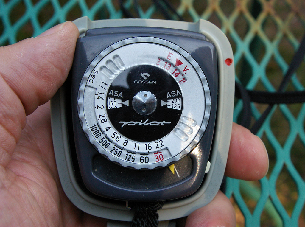 Gossen Pilot light meter The Pilot is a tiny selenium cell… Flickr