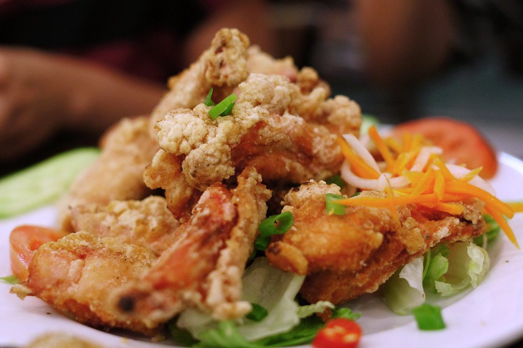 Deep fried salty chicken ribs...Yum Nam Thanh Nguyen Flickr