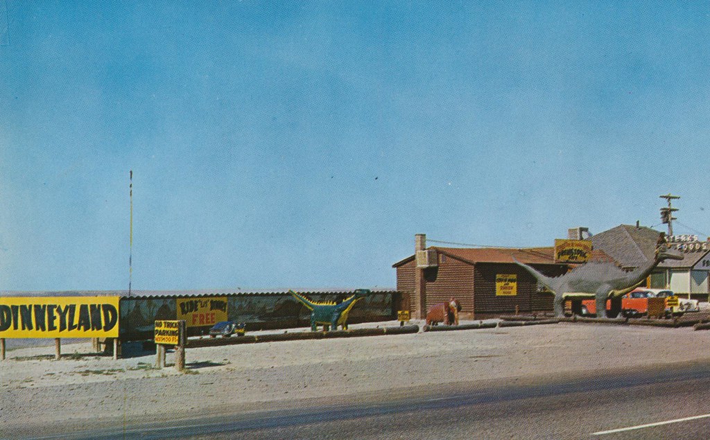 Dinneyland Bliss, Idaho Free ride on Prehistoric Animals… Flickr