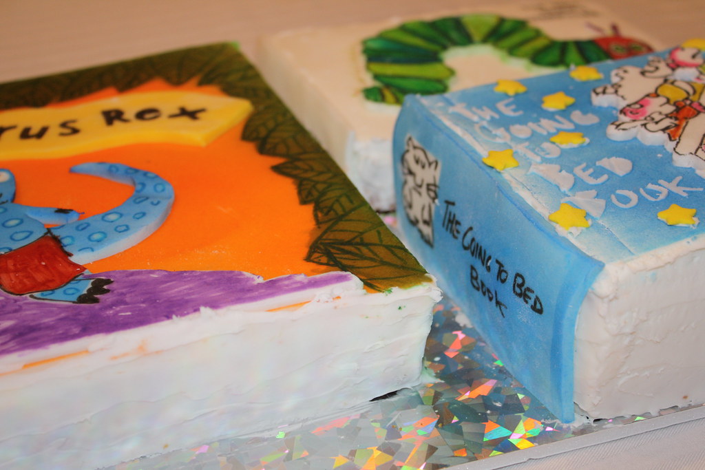Favorite Story Book Birthday Party Cake Thesaurus Rex, Hun… Flickr