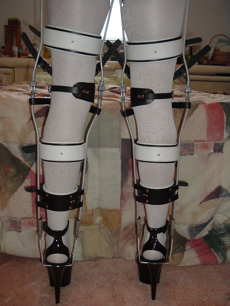 Rear View of Heavy Duty Legs Braces with Heels This pictur… Flickr