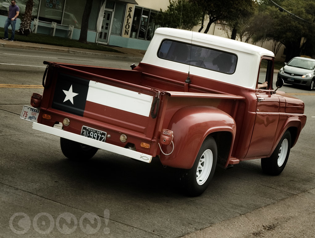 Texas is for old trucks (C) Conn! 2012 The most Texas of t… Flickr