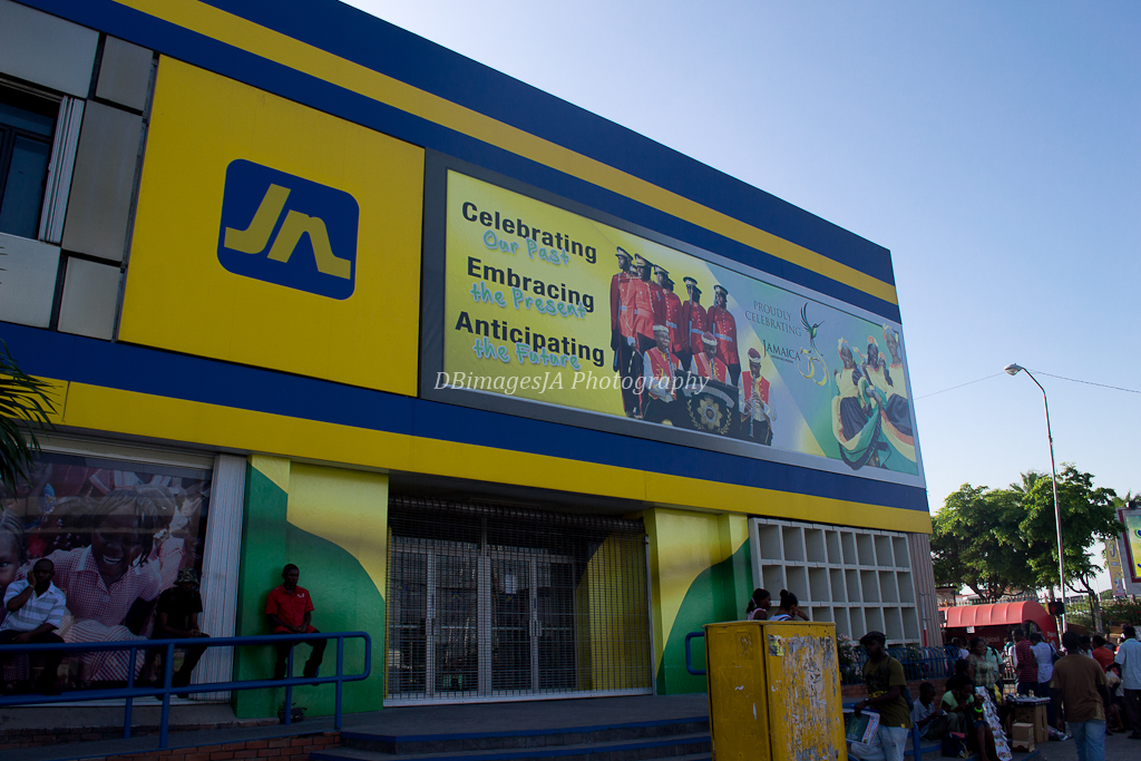 Jamaica National Building Society Head Office © DBimagesJA… Flickr