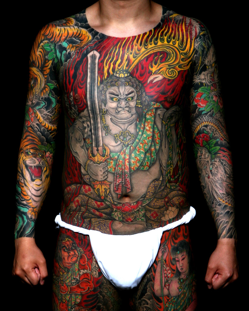 Tattoo by Horiyoshi III Photo by Edgar Hoill Needles
