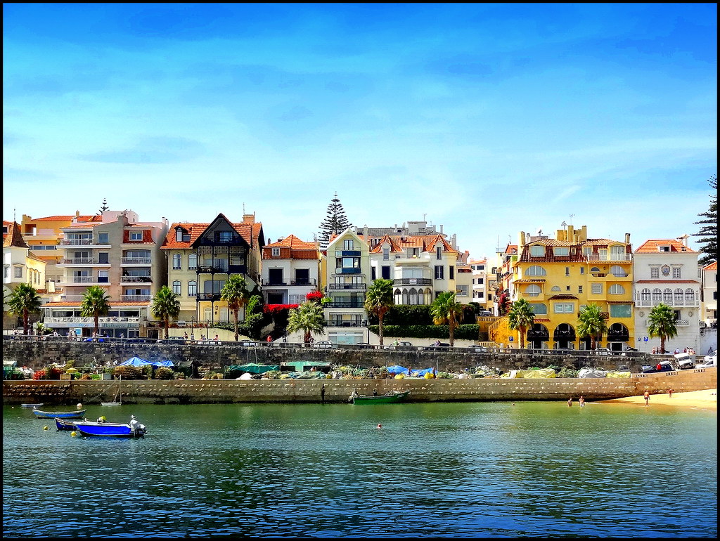 Cascais, Portugal Cascais (Portuguese pronunciation [kɐʃˈ… Flickr
