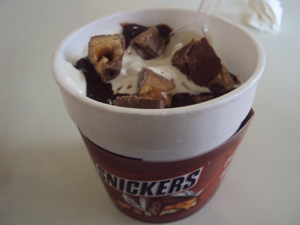 McDonald's McFlurry de Snickers Isabelle Lindote Flickr