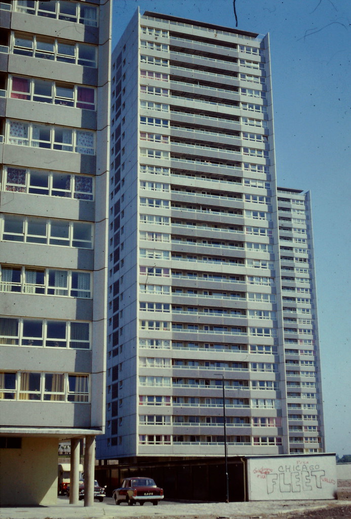 B1.2.89 Wyndford Road High flats, Glasgow 11 June 1968 Huxley