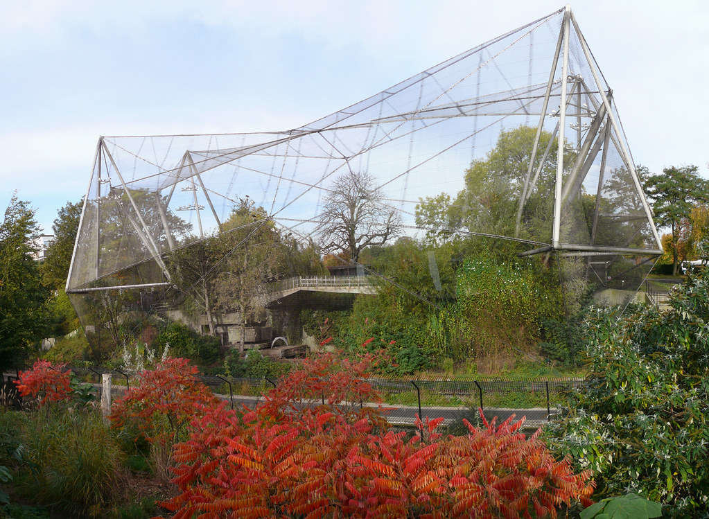 Aviary, London Zoo by Cedric Price Aviary, London Zoo, 196… Flickr