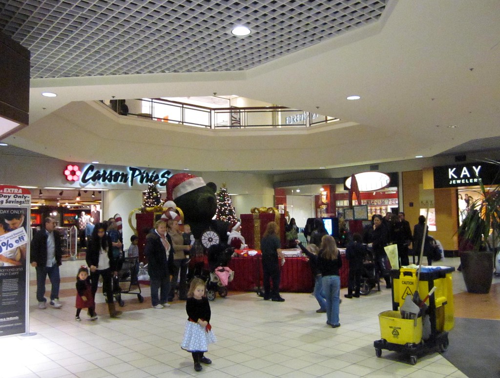 Santa photos at North Riverside Park Mall Santa was here, … Flickr
